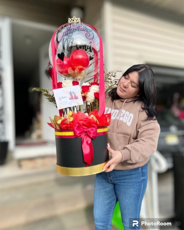 Deluxe flower and balloon arrangement - Image 4