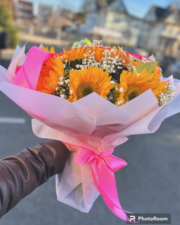 Sunflower bouquet 🌻 - Image 4